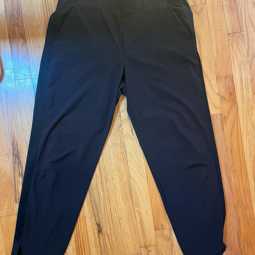 Athleta women’s Brooklyn mid rise ankle pant